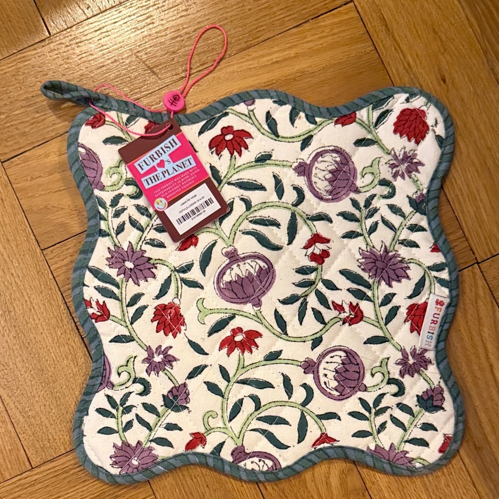 Floral Pot Holder with Purple and Green Design